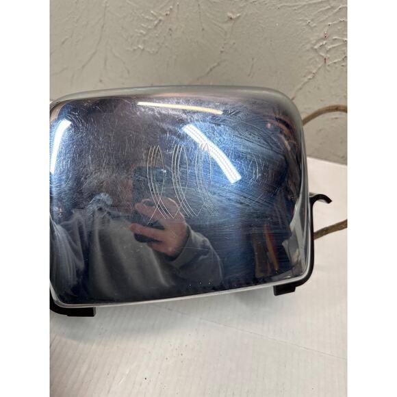 Toastmaster Automatic Pop-Up Toaster 2 Slice Chrome Art Deco Vintage 1B14 TESTED - Picture 2 of 3